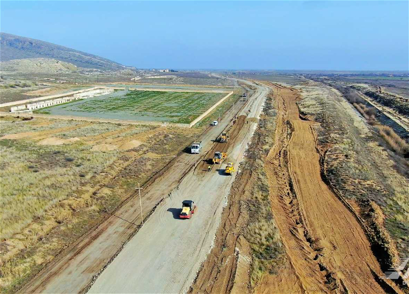 Начато строительство автомобильной дороги Агдере-Агдам - ФОТО