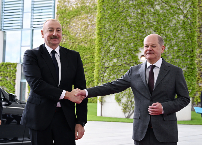 В Берлине началась встреча Президента Ильхама Алиева и Канцлера Германии Олафа Шольца один на один