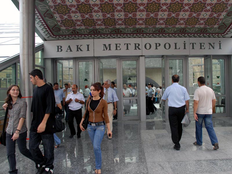 Определились сроки сдачи в эксплуатацию новой станции Бакинского метро