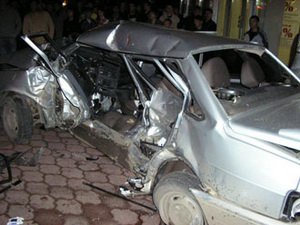 В Джалилабаде произошло тяжелое ДТП: 4 человека погибли, 9 ранены